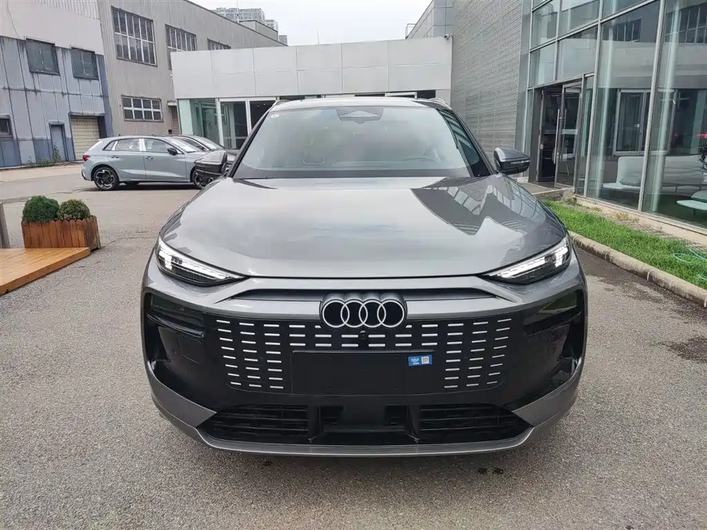 Audi Q6L e-tron 2025 Extended Range Edition фото 2