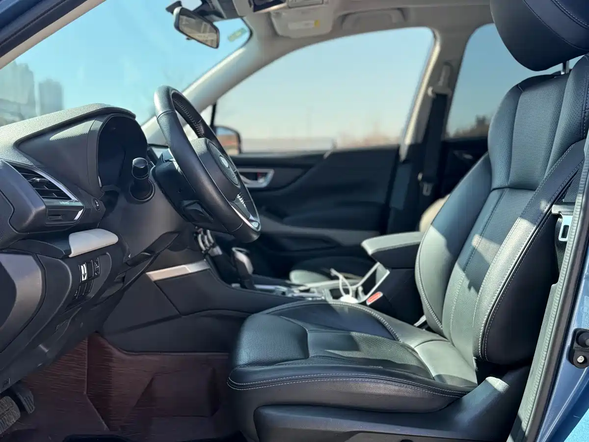 Subaru Forester 2022 2.0i AWD Luxury Edition фото 20
