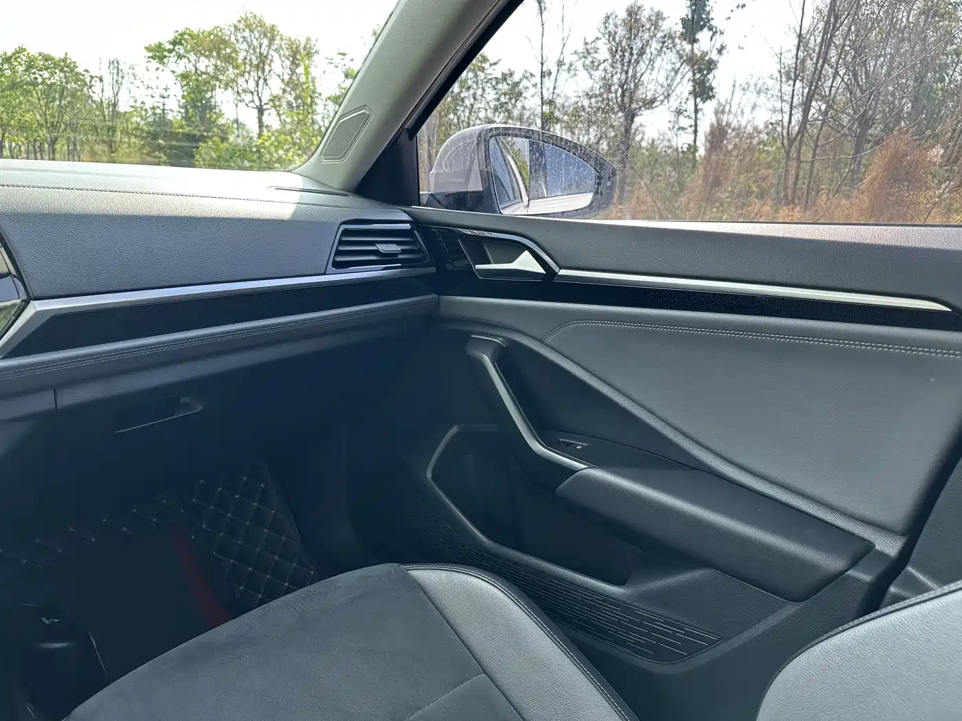 Volkswagen Sagitar 2022 280TSI DSG Excellence Edition фото 22