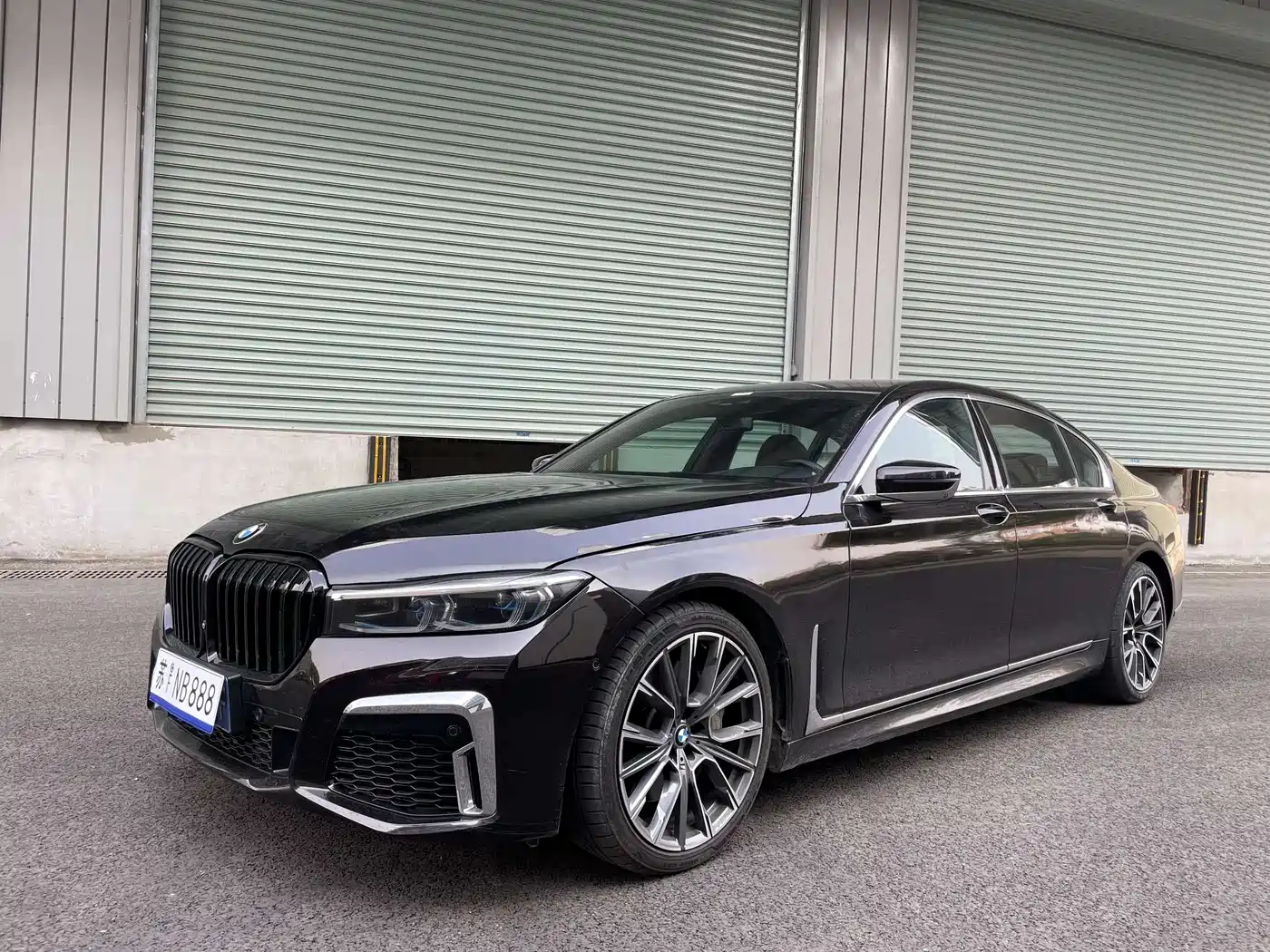 BMW 7 Series 2017 750Li xDrive Personalized Custom Edition 5-Seater