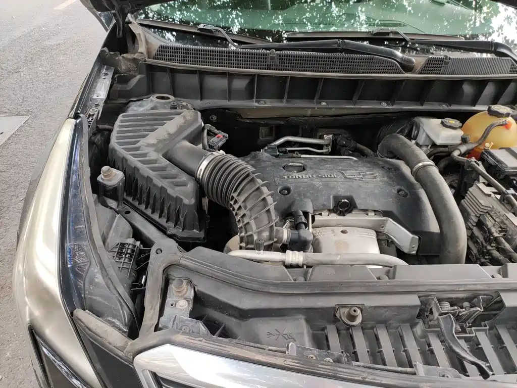 Фото 21 - Cadillac XT5