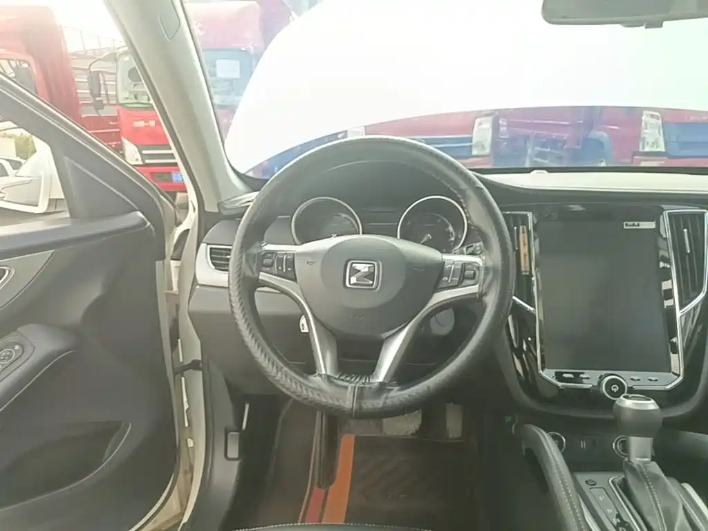Zotye SR7 2016 2016 1.5T CVT Magic Cube Heart Edition China V