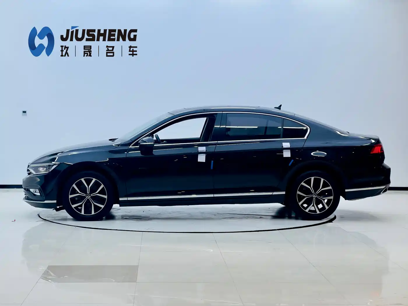 Volkswagen Magotan 2020 330TSI DSG Leading фото 3