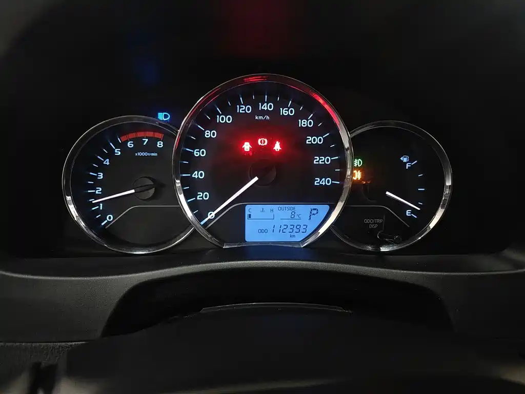 Toyota Corolla 2017 Facelift 1.2T S-CVT GL фото 8