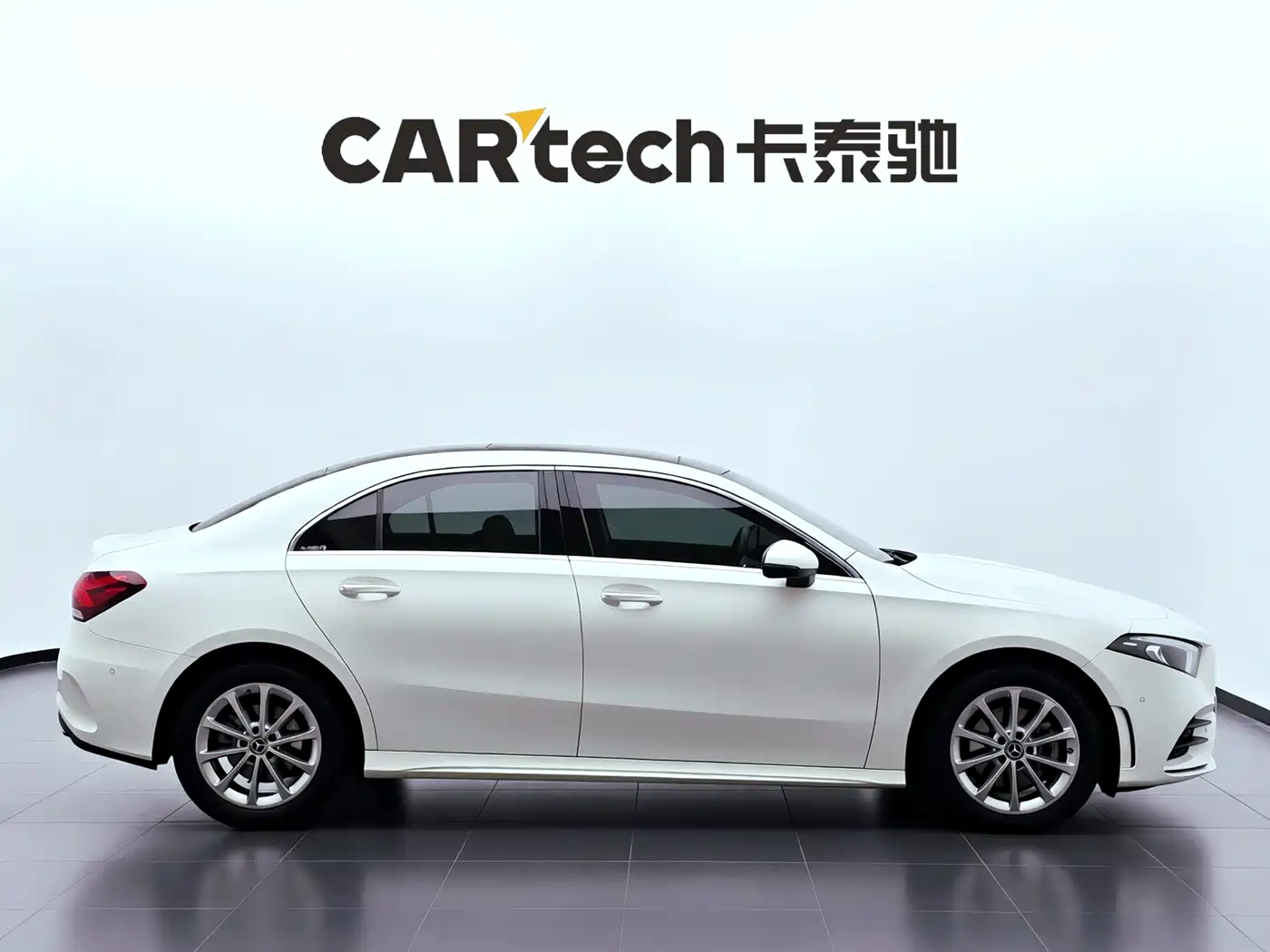 Mercedes-Benz A-Class 2019 A 200 L Sport Sedan фото 4