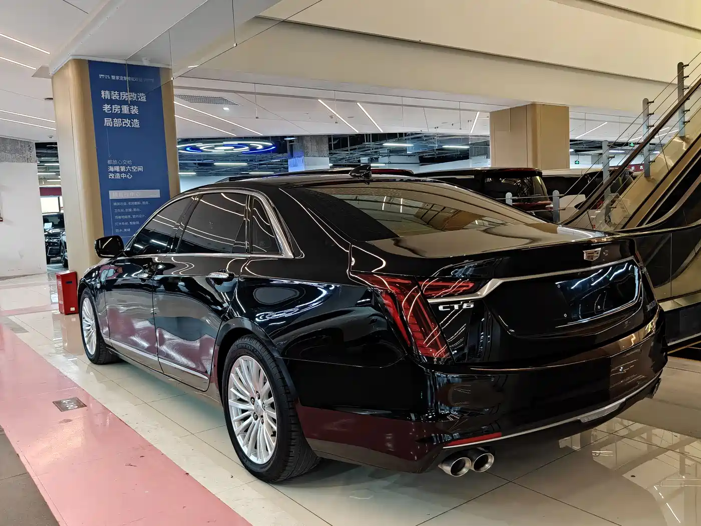 CADILLAC CT6