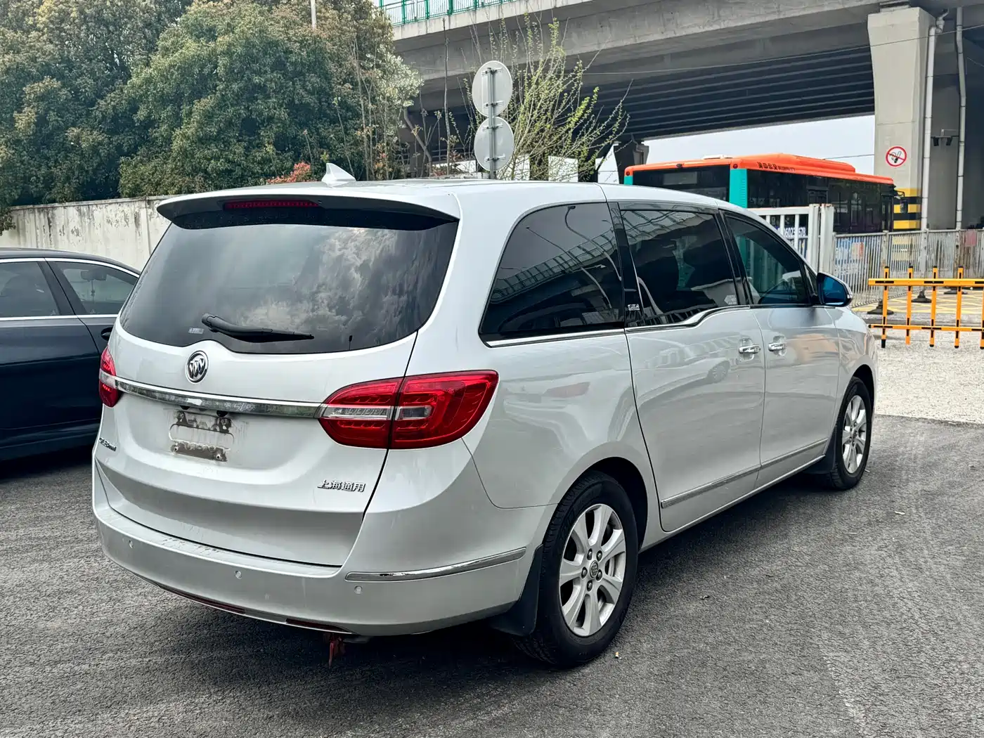 Buick GL8 2014 3.0L GT Luxury Business Elegance фото 20