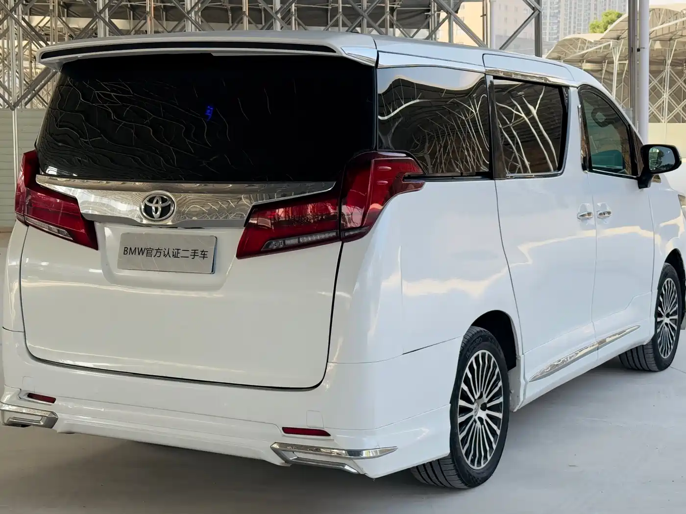 Toyota Alphard 2012 3.5L Premium Edition фото 10
