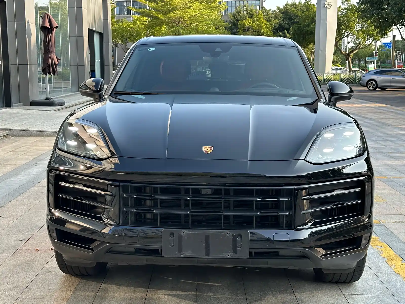 Photo 2 - Porsche Cayenne