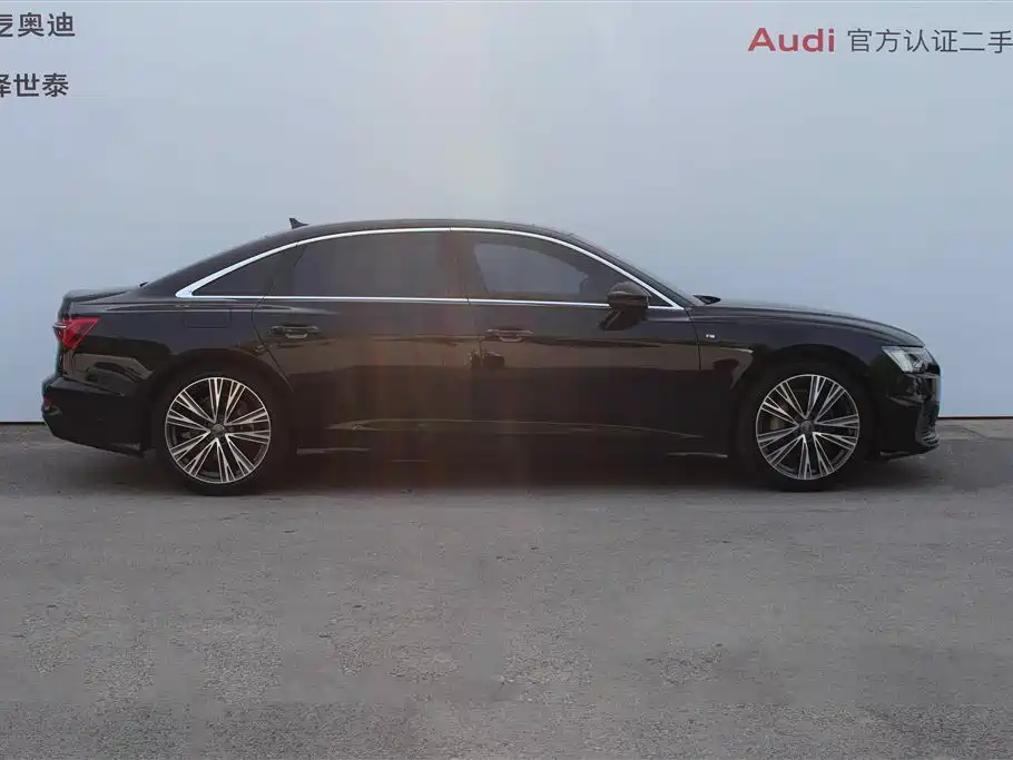 Audi A6L 2022 45 TFSI quattro Premium Dynamic фото 3
