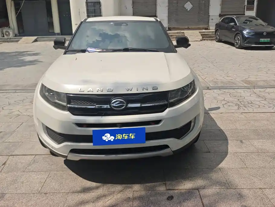 Фото 2 - Landwind X7