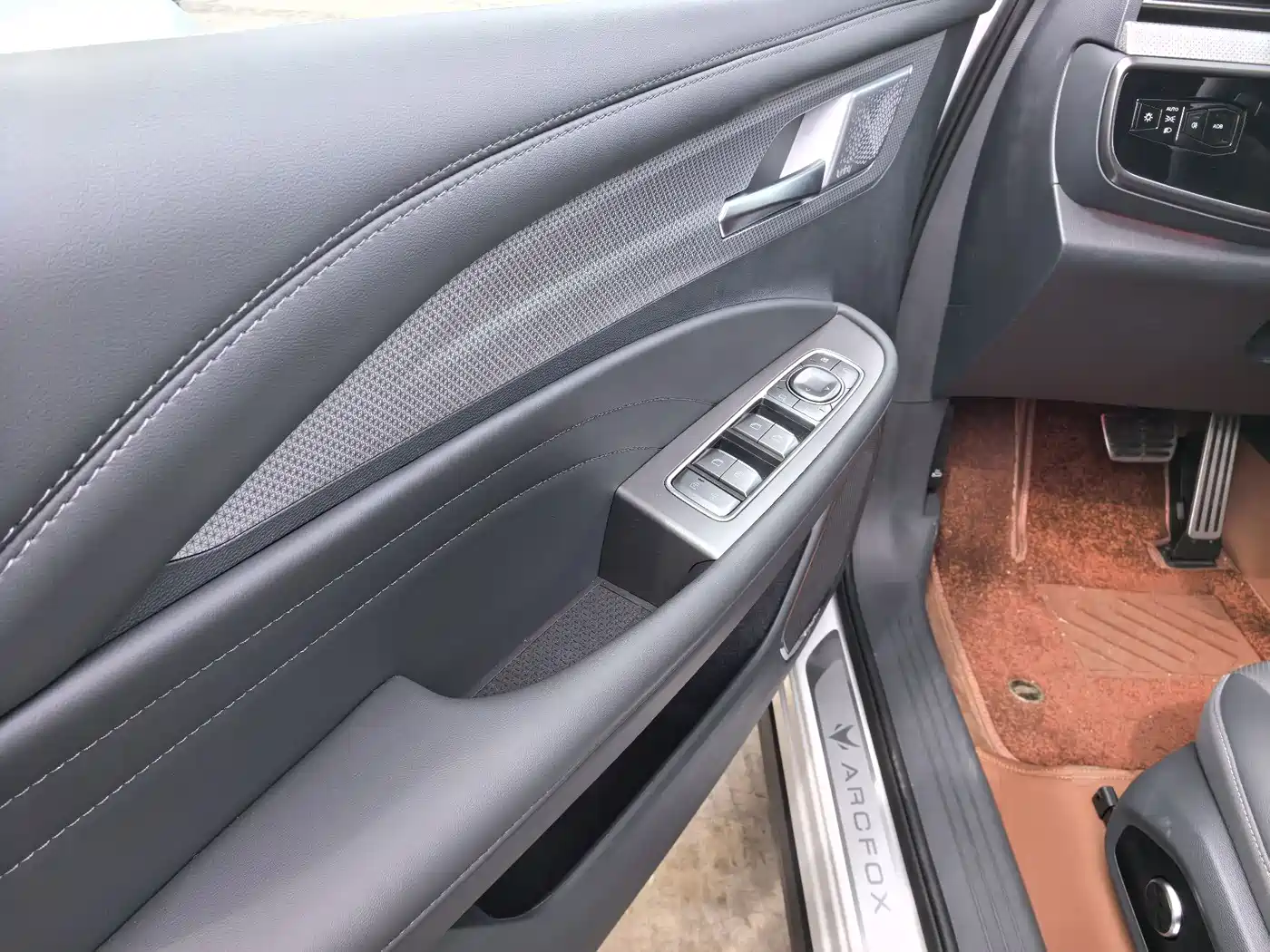 ARCFOX EXTREME FOX POLAR FOX ALPHA T6