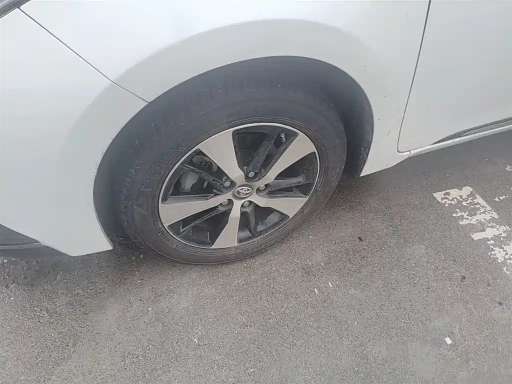 Toyota Levin Twin Engine E+ 2019 1.8PH GS E-CVT Elite Sunroof Edition фото 23