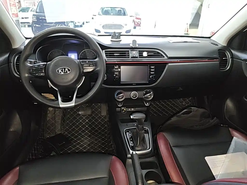 Kia KX CROSS 2018 2017 1.4L AT GLS