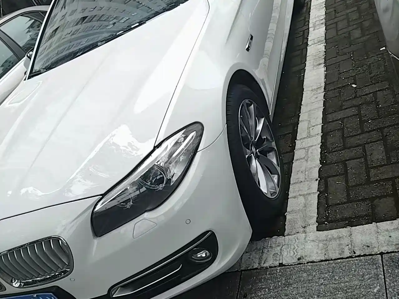 Фото 2 - BMW 5 Series