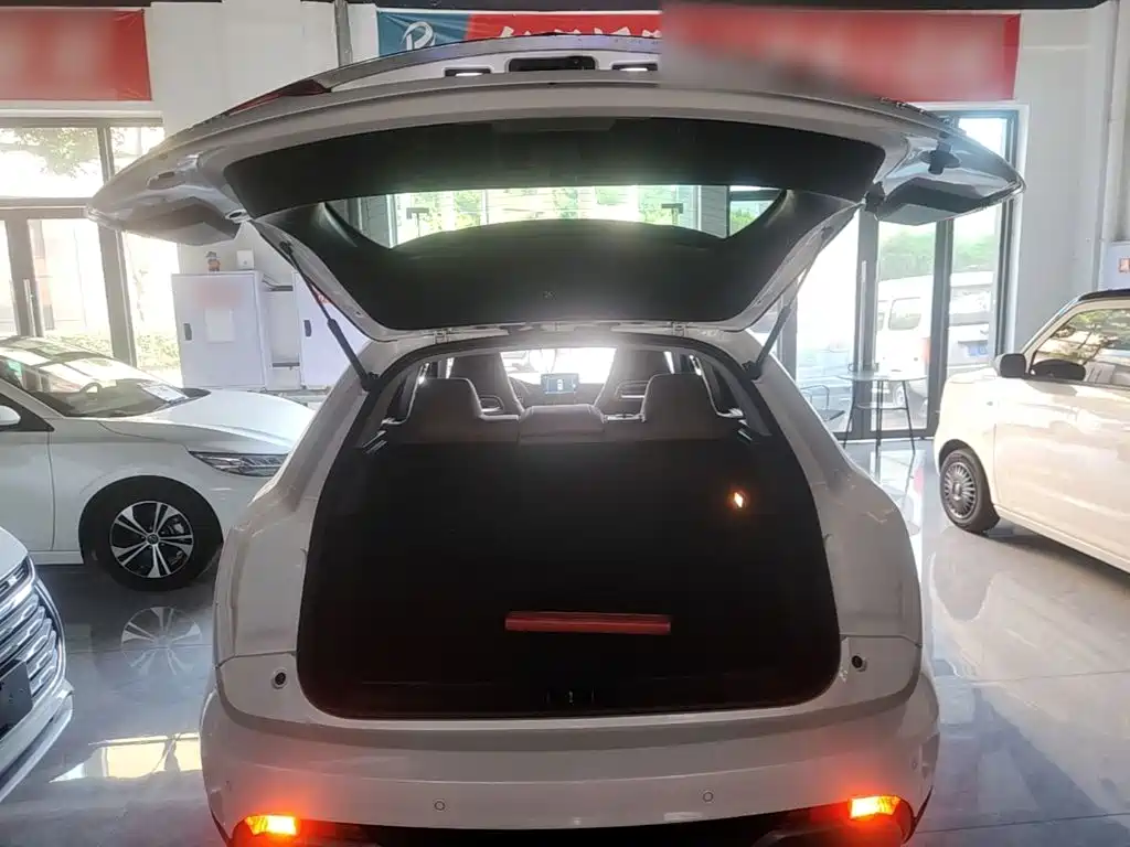 Junma MEET 3 (Meitu 3) 2019 2018 1.5T CVT Luxury Edition