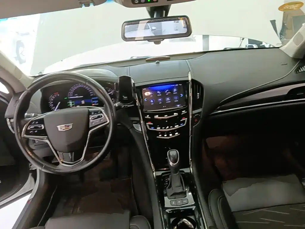 Photo 10 - Cadillac ATS-L