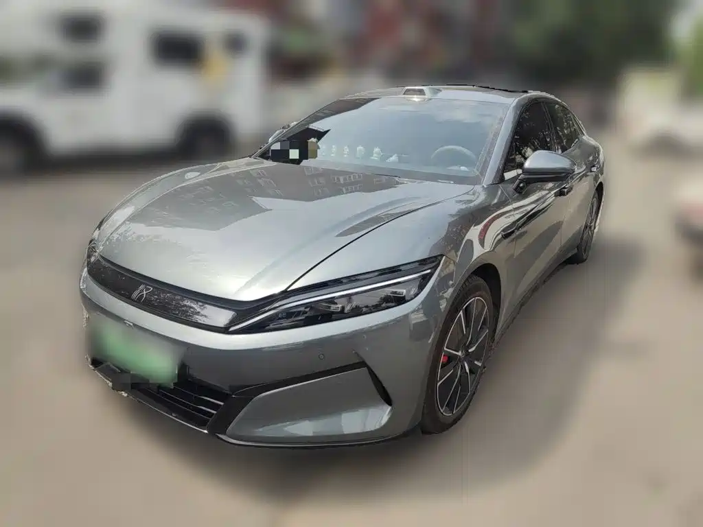 Фото 2 - BYD Han L