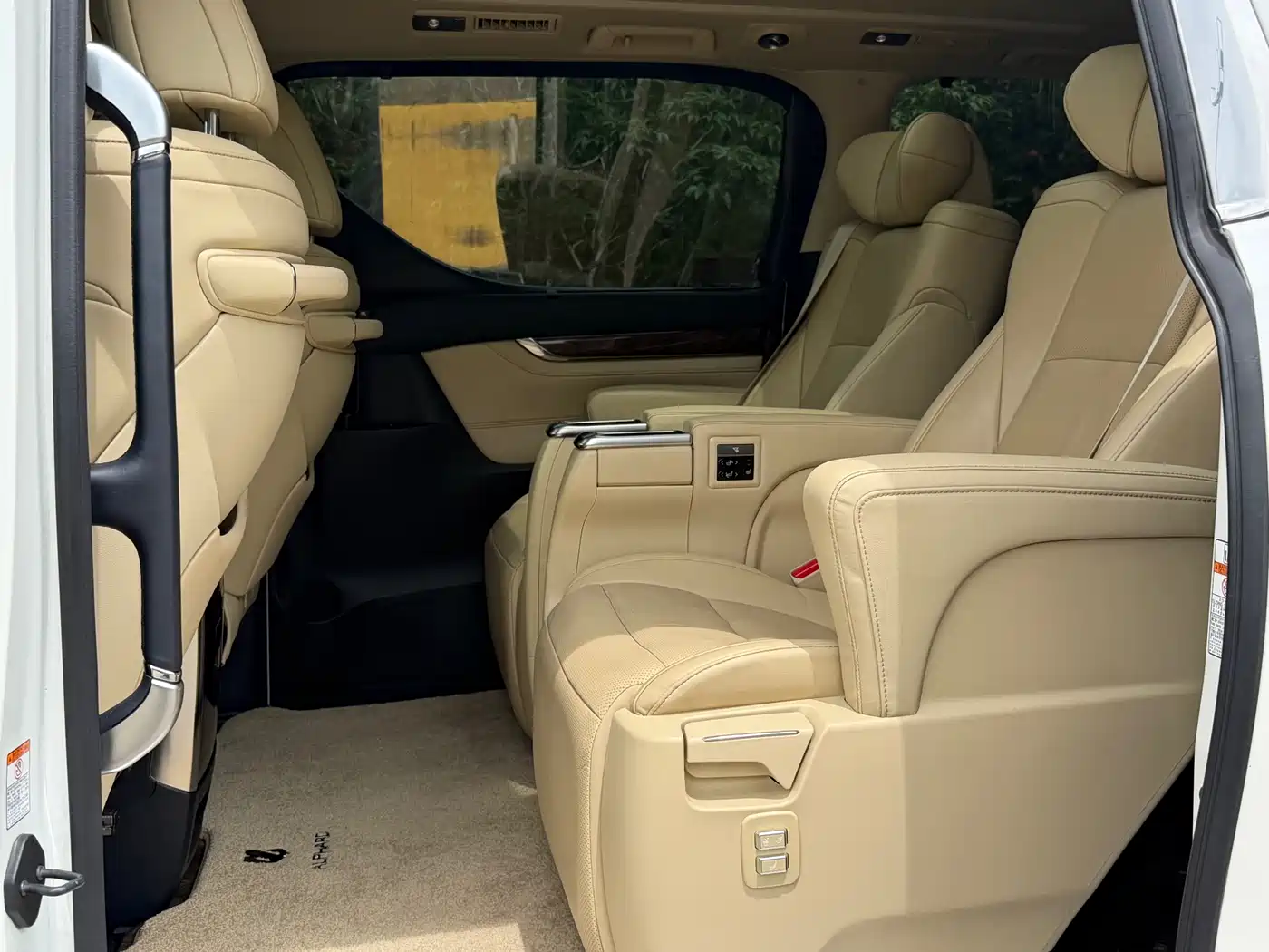 Toyota Alphard 2018 Facelift 3.5L Luxury Edition фото 9