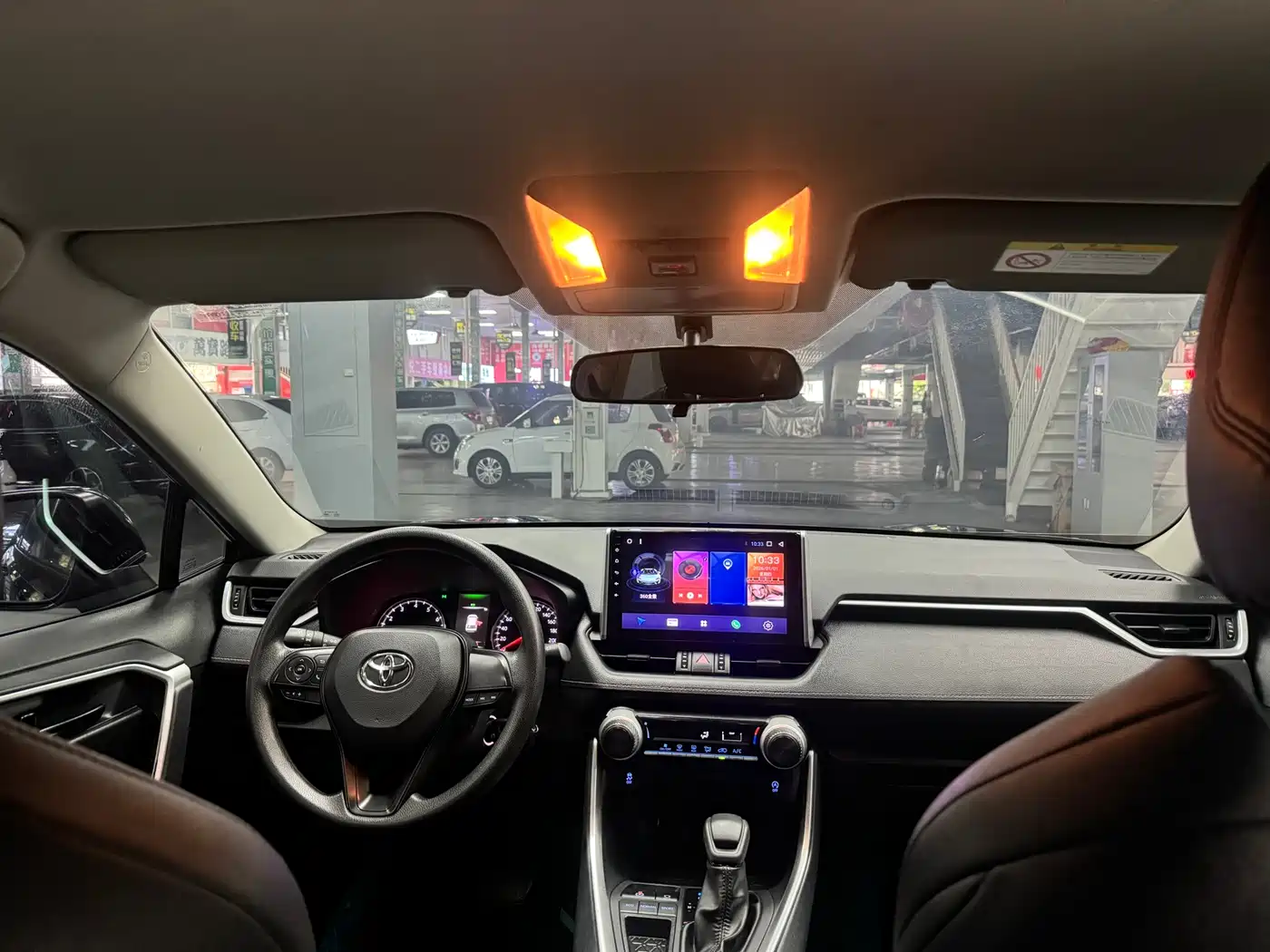 Toyota Wildlander 2022 2.0L CVT FWD Leading Edition фото 14