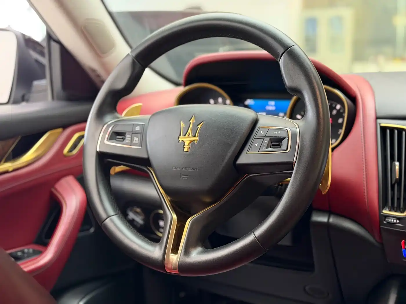 Maserati Levante 2016 3.0T Standard фото 17