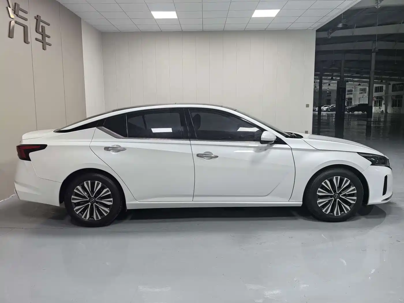 Nissan Teana 2025 2022 2.0L XL-TLS Comfort Edition