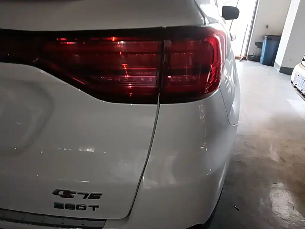 Photo 8 - Changan CS75