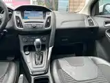 Фото 16 - Ford Focus