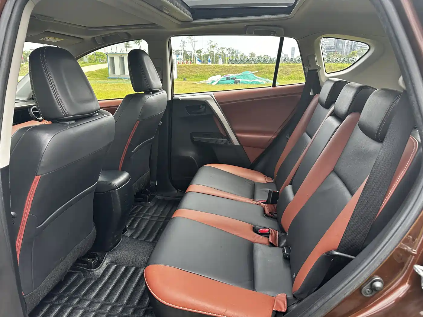 Toyota RAV4 Rongfang 2013 2.5L Auto 4WD Elite фото 12