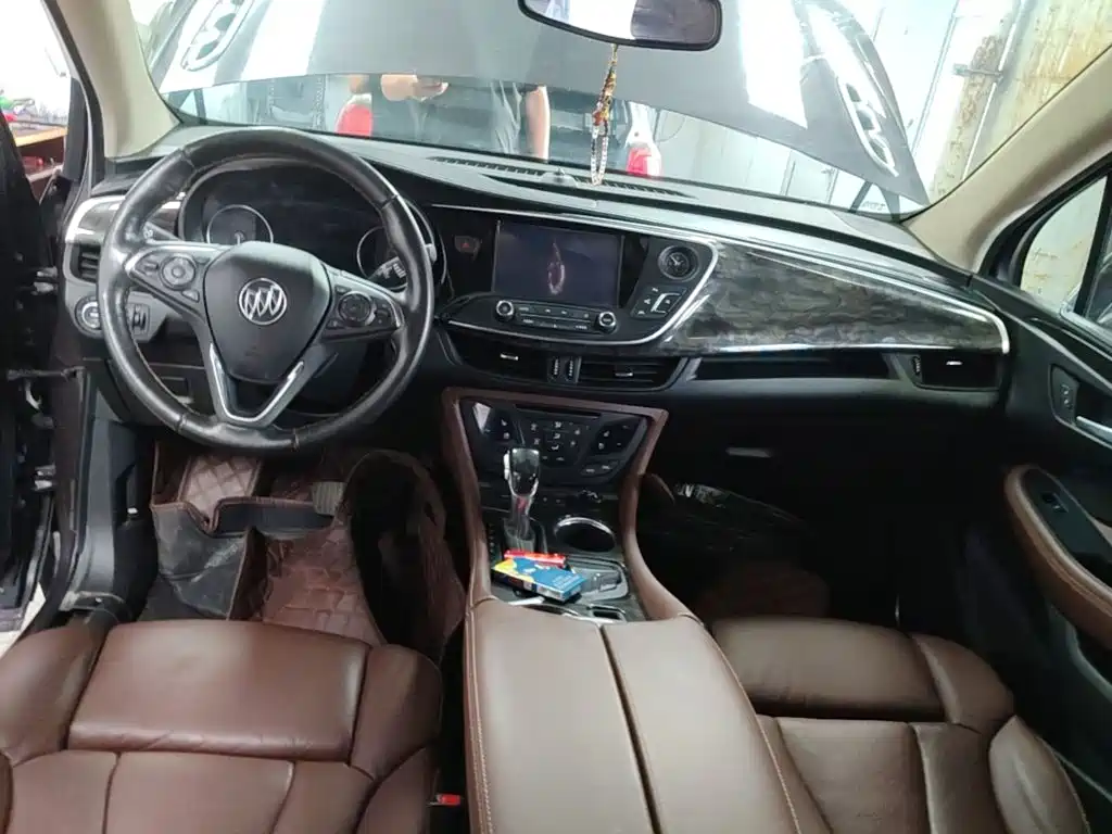 Фото 10 - Buick Envision Plus