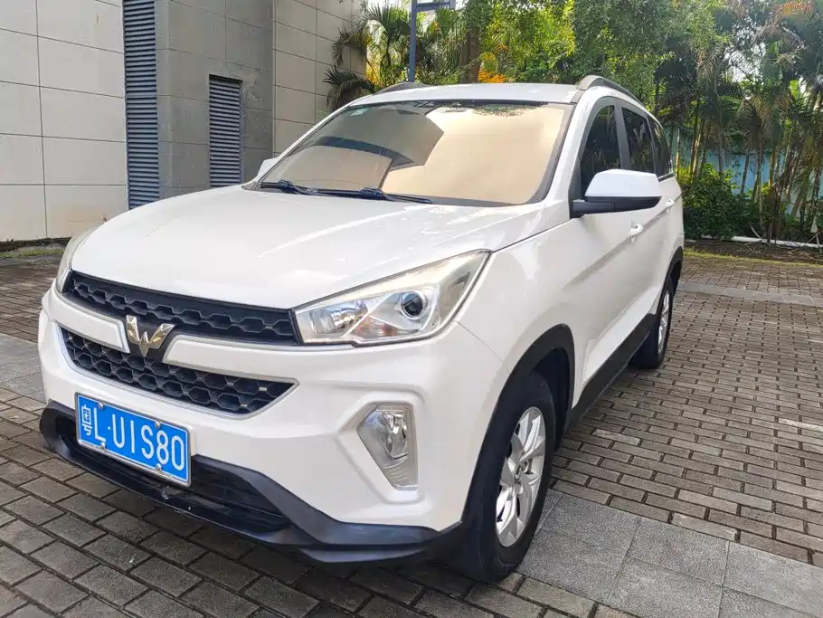 Wuling Motors Wuling Hongguang S3 2020 2019 Auto-Clutch Version 1.5L Manual Comfort China V