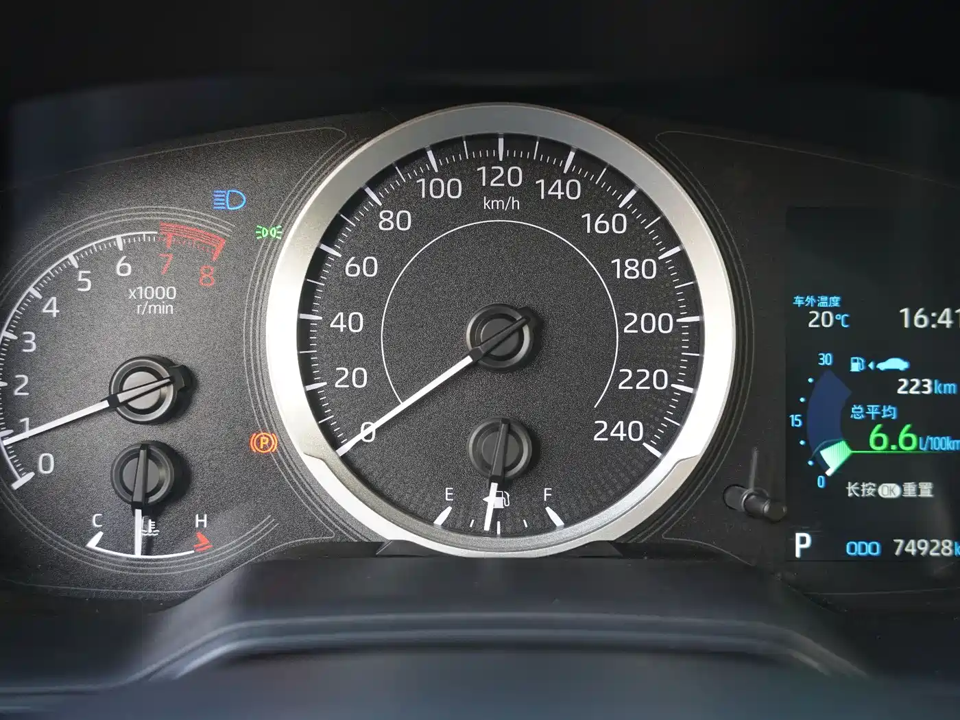 Toyota Corolla Cross 2022 2.0L Elite Edition фото 19