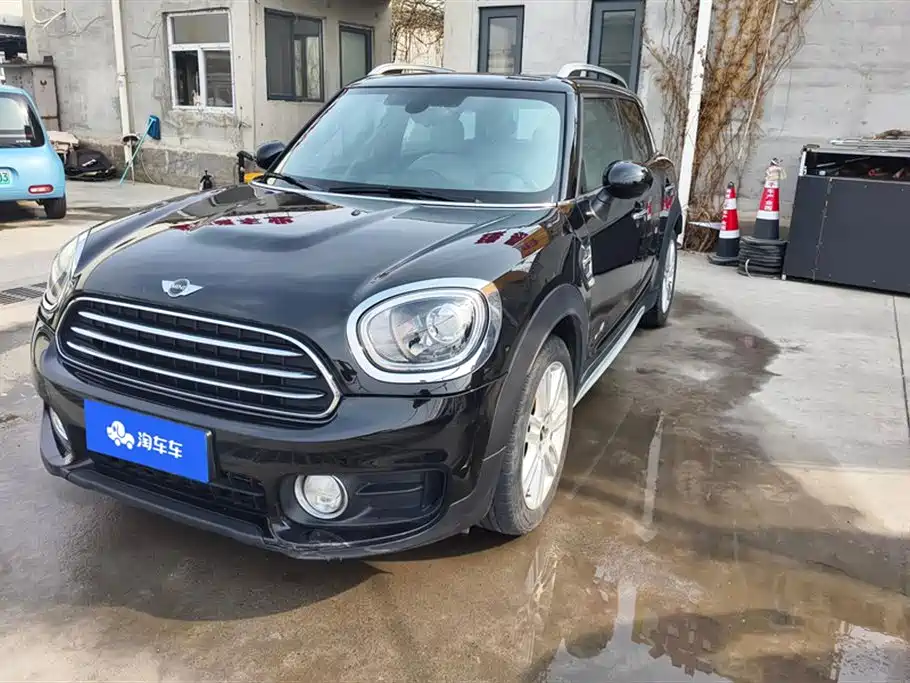 MINI COUNTRYMAN