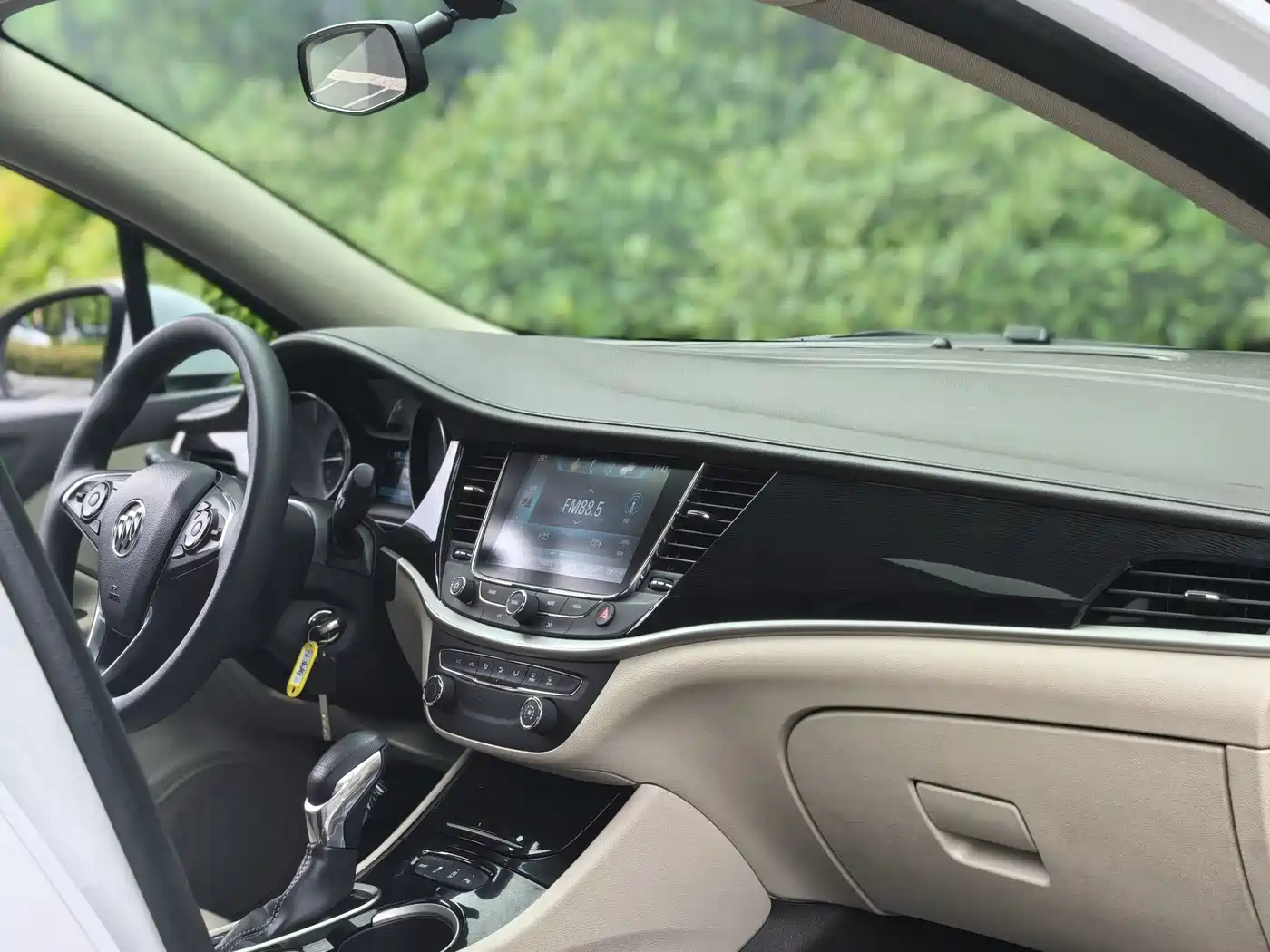 Buick Verano 2017 Sedan 15S Automatic Leading фото 26