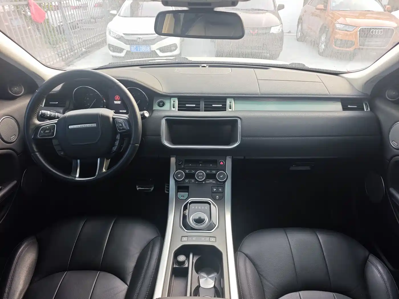 Land Rover Range Rover Evoque 2018 240PS SE Smart Edition фото 8