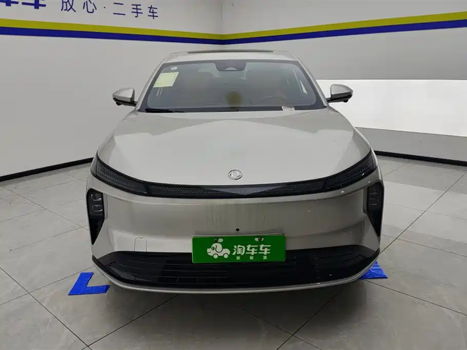 Dongfeng Aeolus L8 2026 2025 Plug-in Hybrid