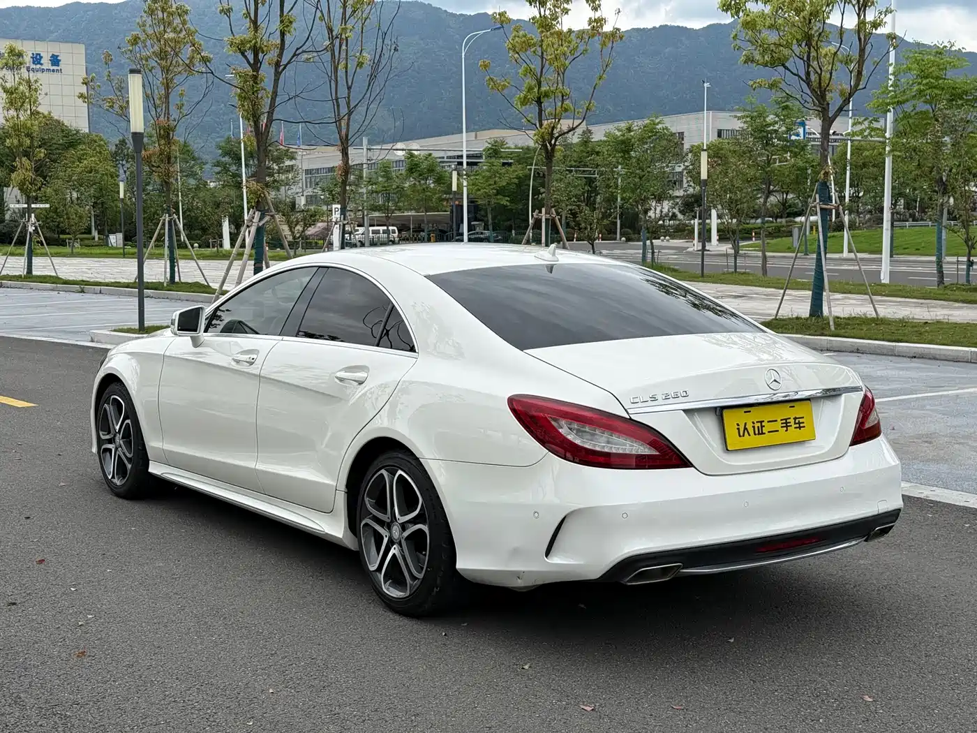 MERCEDES-BENZ CLS