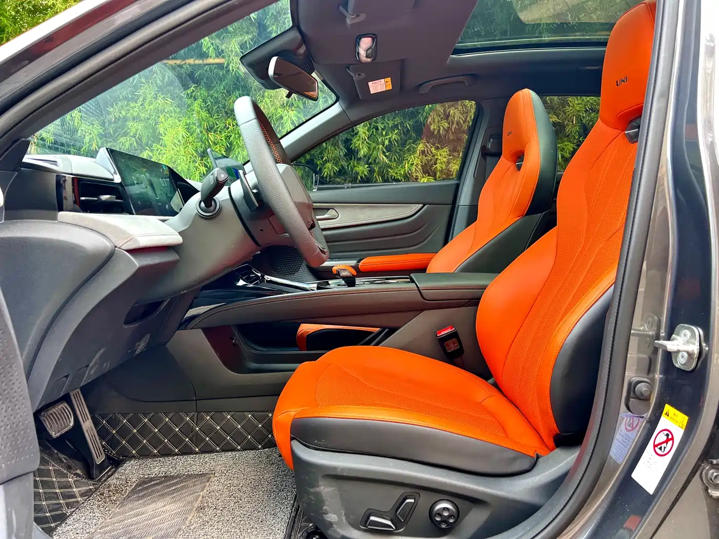Changan UNI-V 2026 2025 2.0T Sport Version