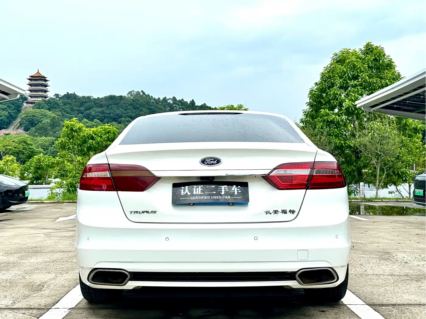 Фото 7 - Ford Taurus