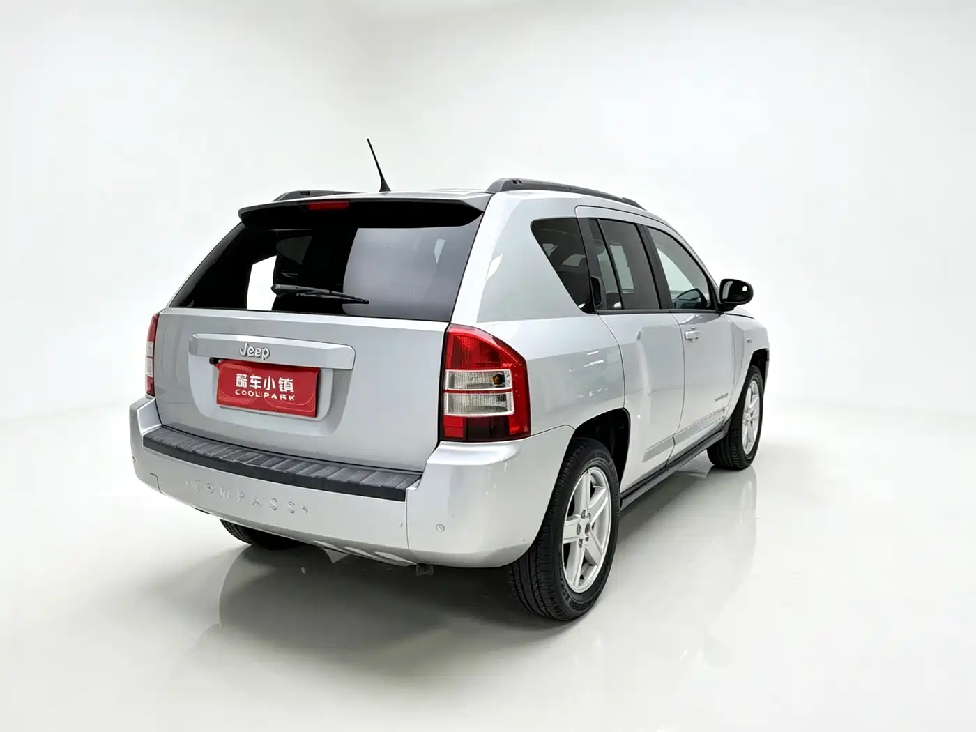 Фото 4 - Jeep Compass (Import)