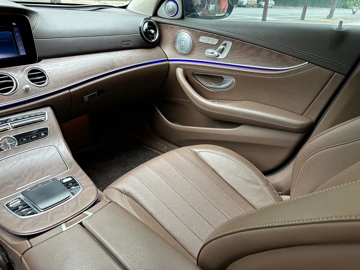 Mercedes-Benz E-Class 2019 Facelift E 300 L Luxury фото 4