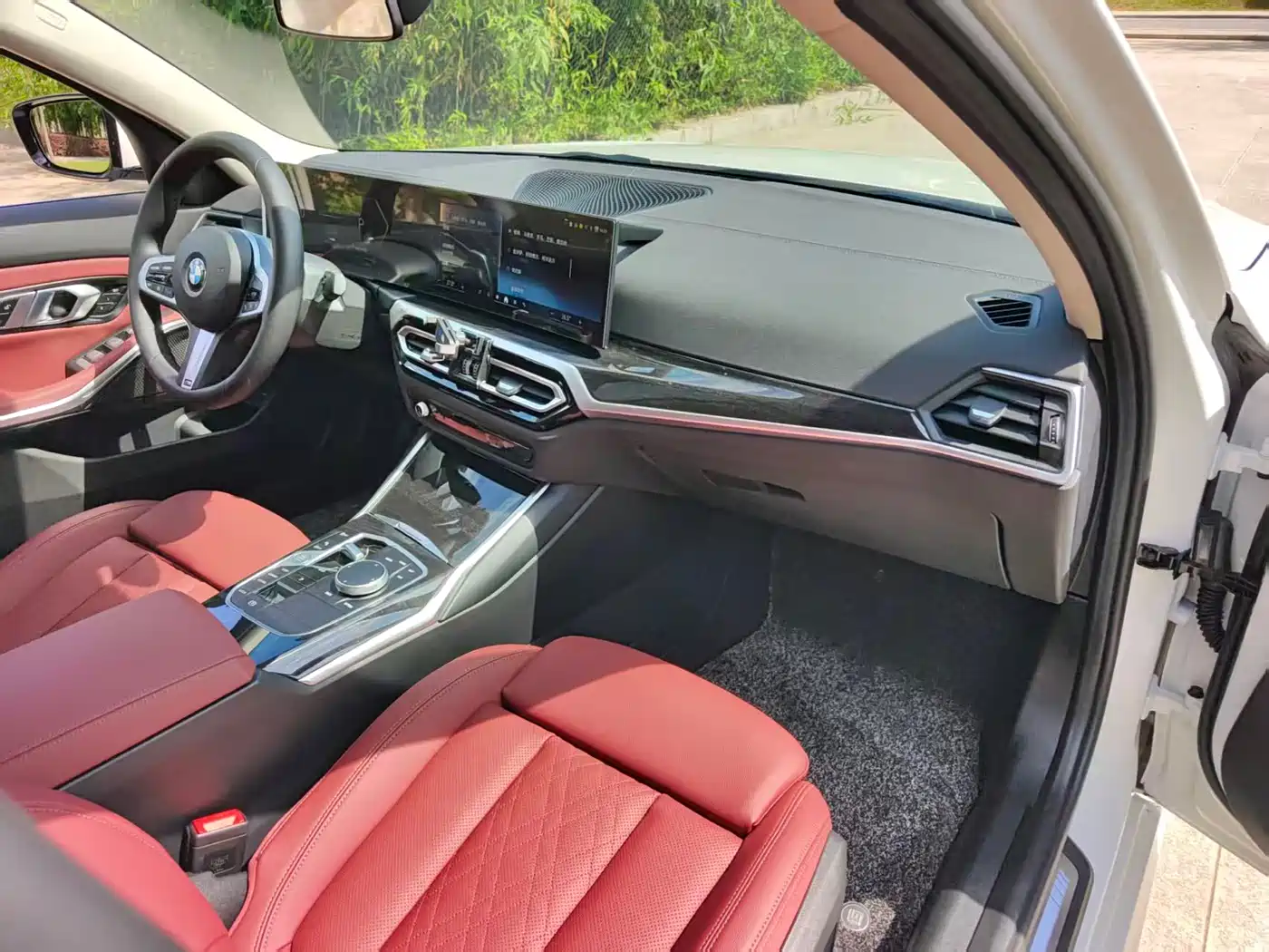 BMW 3 Series 2024 325Li M Sport Package фото 20