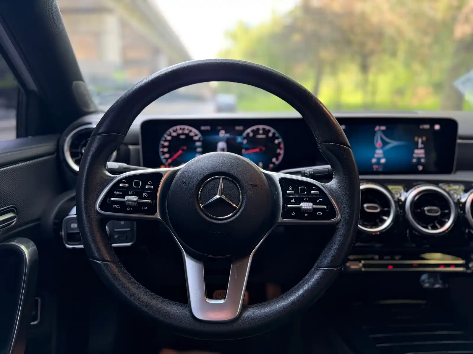 صورة 7 - Mercedes-Benz A-Class