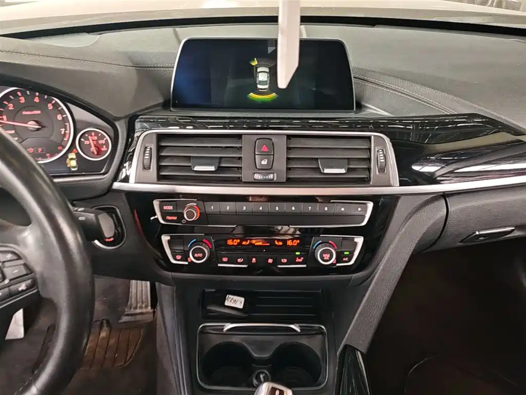 BMW 3 Series 2018 320Li Fashion Style фото 13