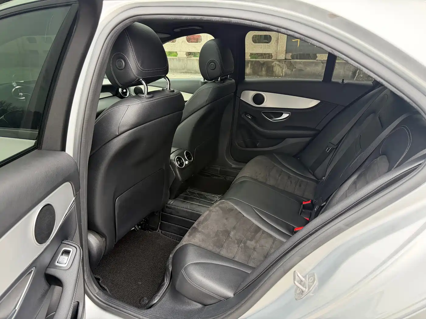 Mercedes-Benz C-Class 2018 C 200 Sport Edition фото 11