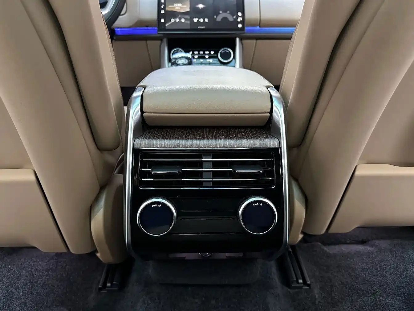 Фото 20 - Land Rover Range Rover