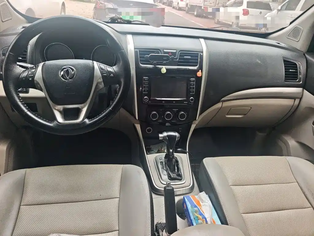 Dongfeng Fengxing Fengxing S500 2016 2016 1.6L CVT Premium