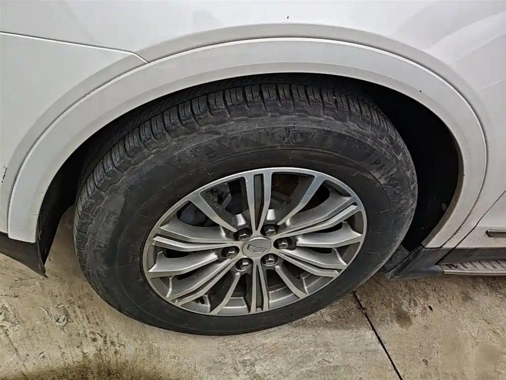 Cadillac XT5 2016 25T Luxury Model фото 23