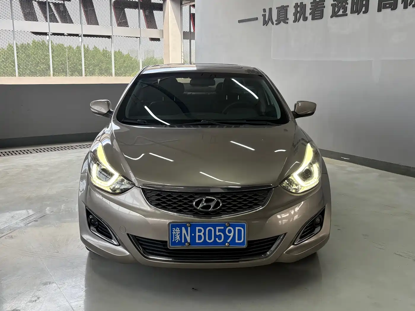 Hyundai Langdong 2016 1.6L Automatic Premium Edition фото 2