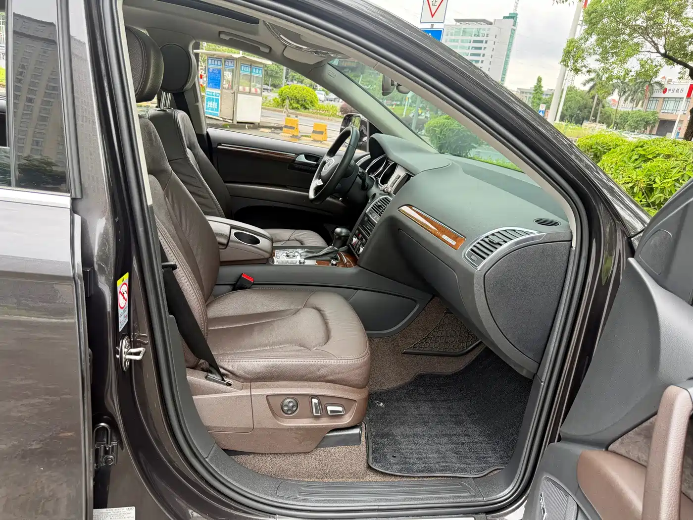 Photo 18 - Audi Q7